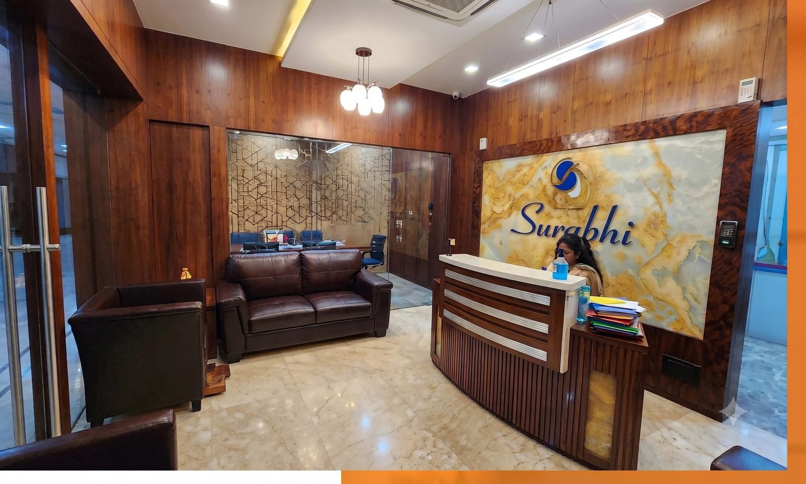 Reception & Lounge